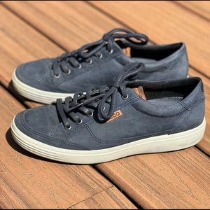 Boys casual shoes, size 6 big boys, ECCO.